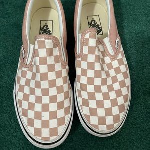 Women’s pink and white checkered vans 8.5